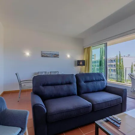 Golf Club, Apartament T2 * 奎特里拉