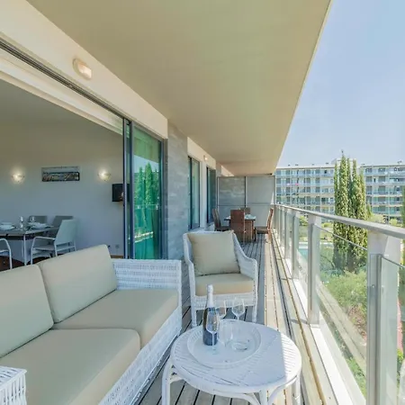 Golf Club, Apartament T2 *
